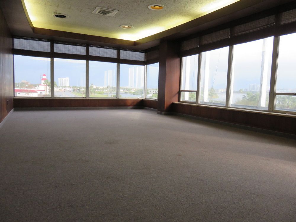 Freestanding Downtown Building: 226-230 N. Beach Street, Daytona Beach, FL 32114